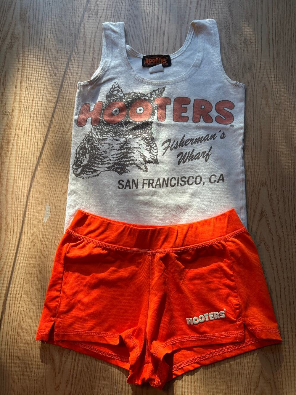 b1 Womens 2pc Hooters Girl Worn Uniform Tank CA & Shorts Xs/Xxs Waist 11.5-15.5”